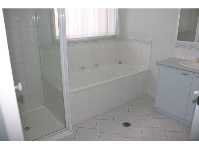 13 Katrina Circuit, Corowa NSW 2646