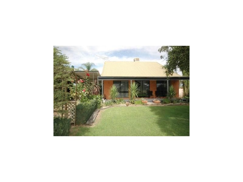 19 Nixon Street, Corowa NSW 2646