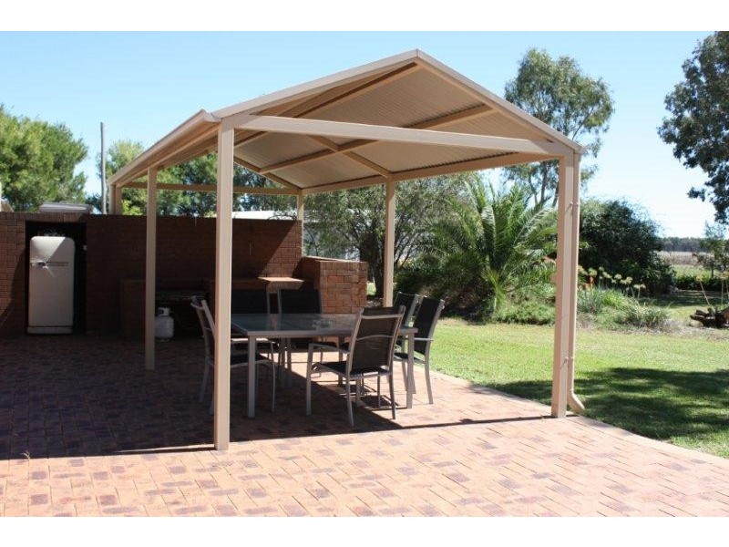 225 Spring Drive, Corowa NSW 2646