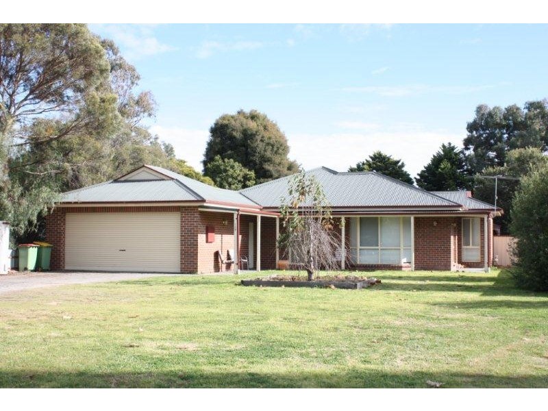 103 Federation Avenue, Corowa NSW 2646