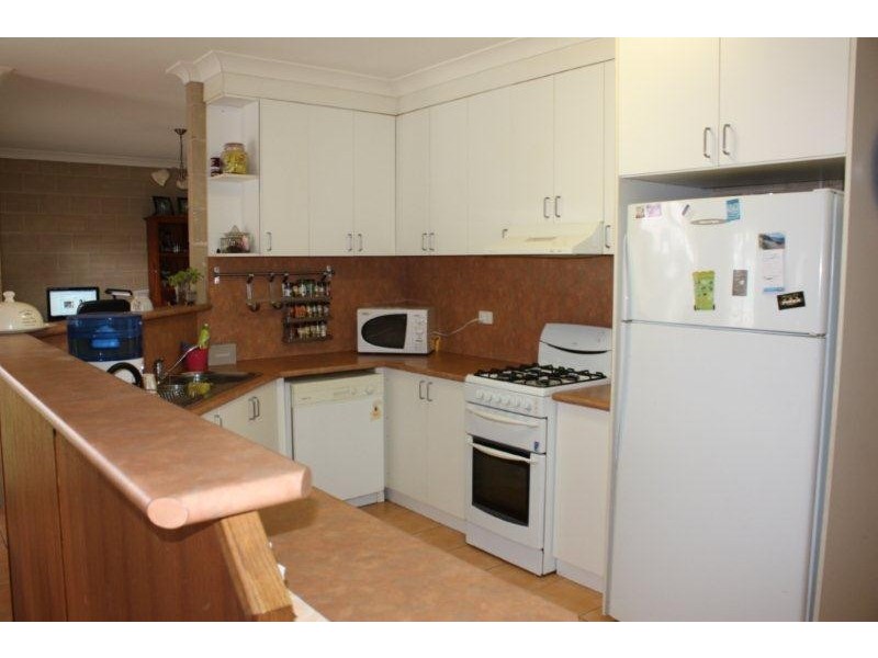 103 Federation Avenue, Corowa NSW 2646