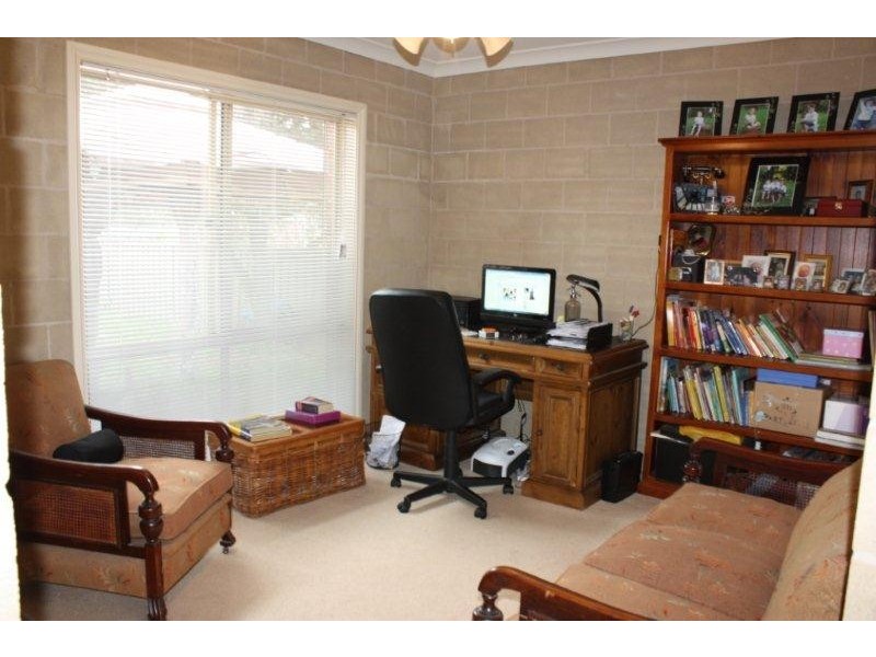 103 Federation Avenue, Corowa NSW 2646