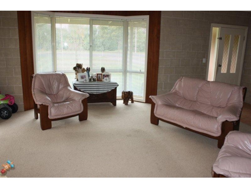 103 Federation Avenue, Corowa NSW 2646