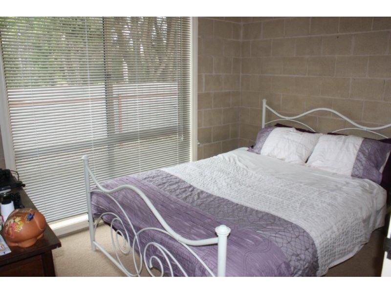 103 Federation Avenue, Corowa NSW 2646