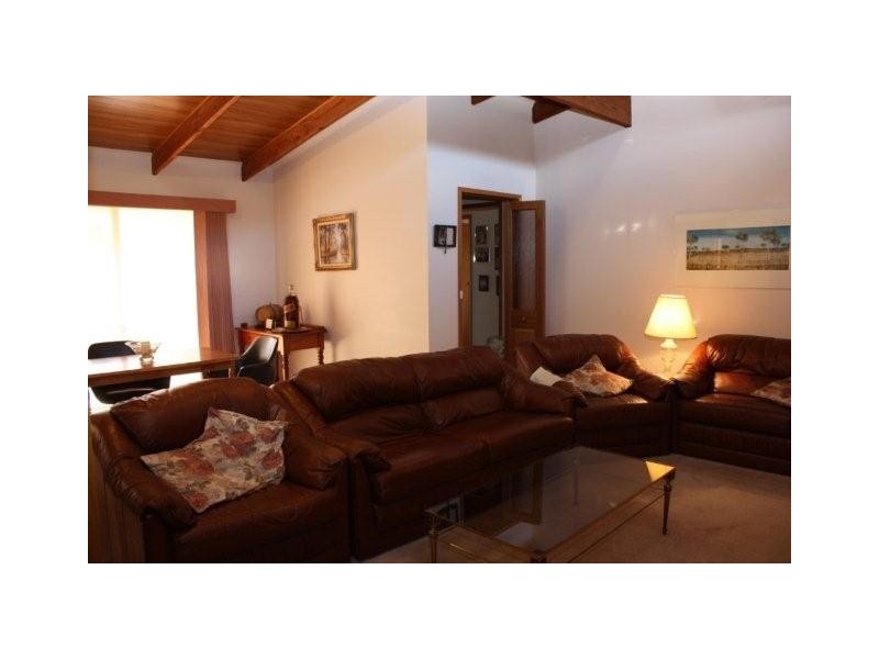 242 River Street, Corowa NSW 2646