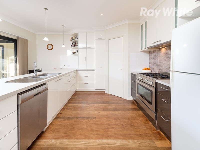 69 Banksia Drive, Corowa NSW 2646