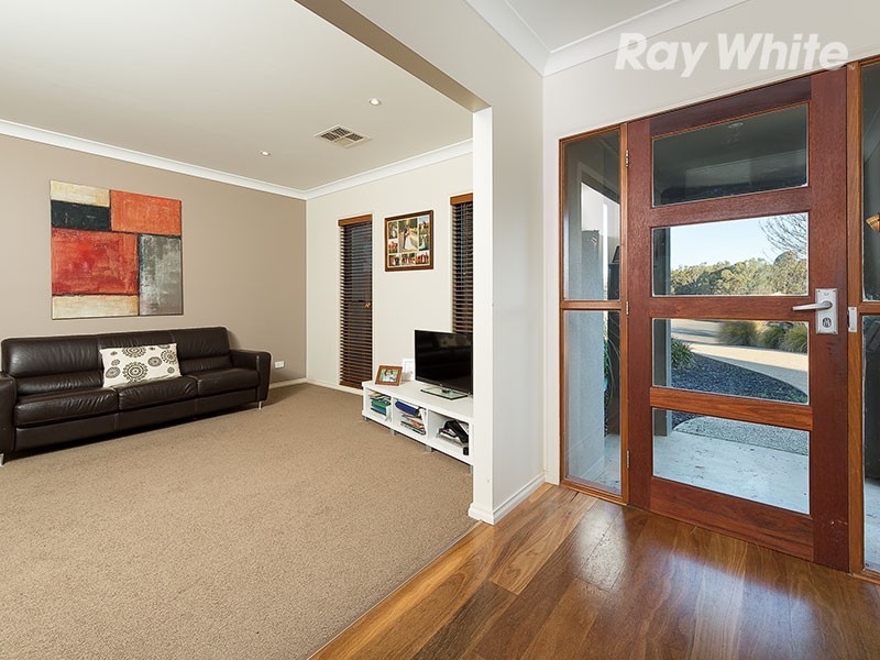 69 Banksia Drive, Corowa NSW 2646