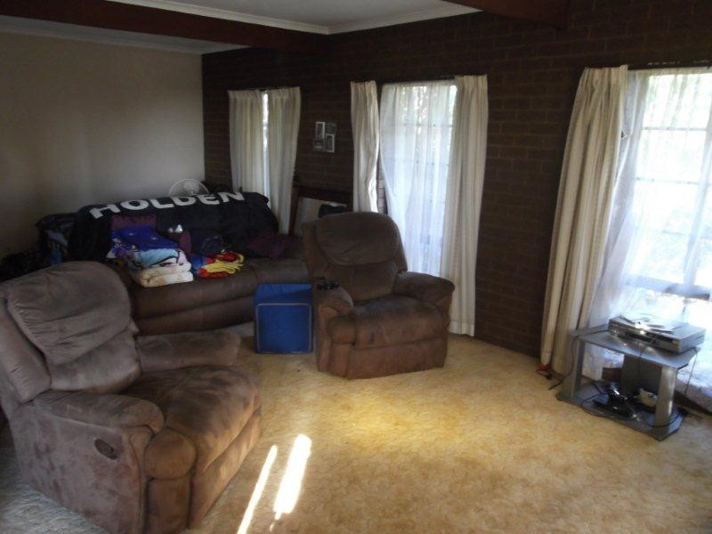 2 Lone Pine Avenue, Corowa NSW 2646