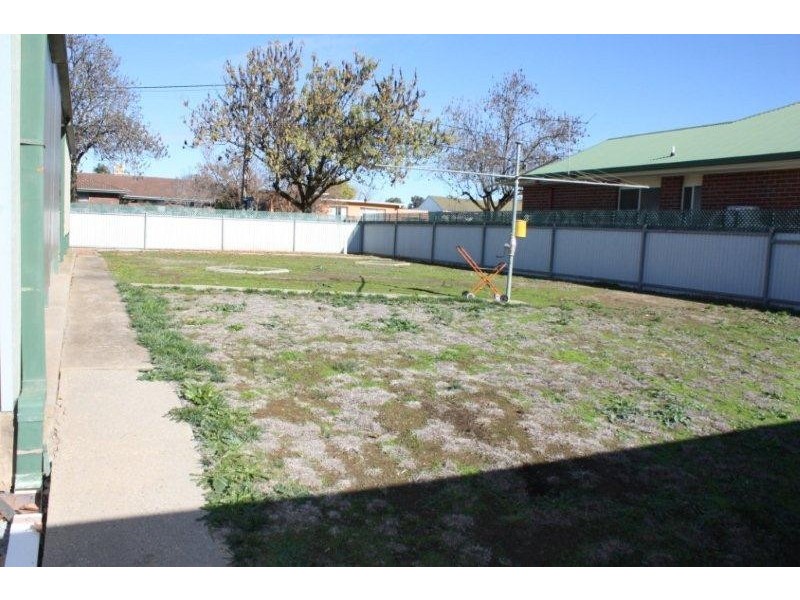 69 Whitehead Street, Corowa NSW 2646