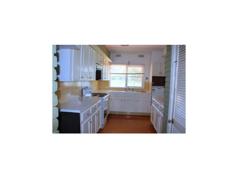 69 Banff Street, Corowa NSW 2646