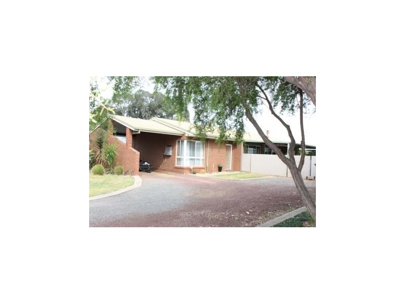 45 Beryl Drive, Corowa NSW 2646