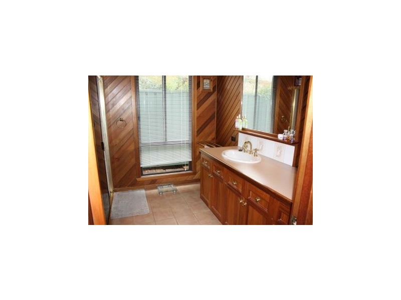 77 Church Street, Corowa NSW 2646