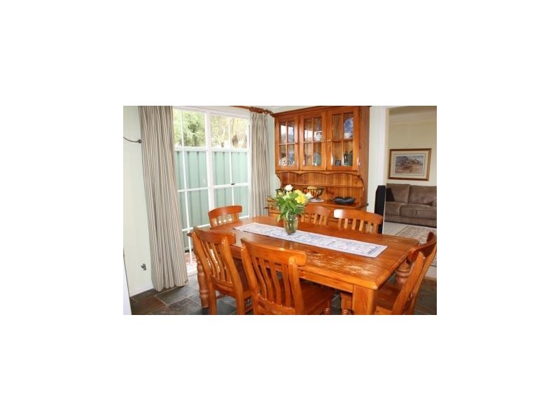 77 Church Street, Corowa NSW 2646