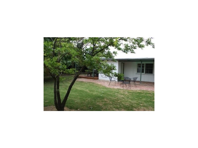 77 Church Street, Corowa NSW 2646