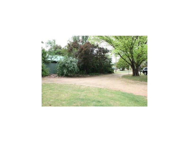 77 Church Street, Corowa NSW 2646