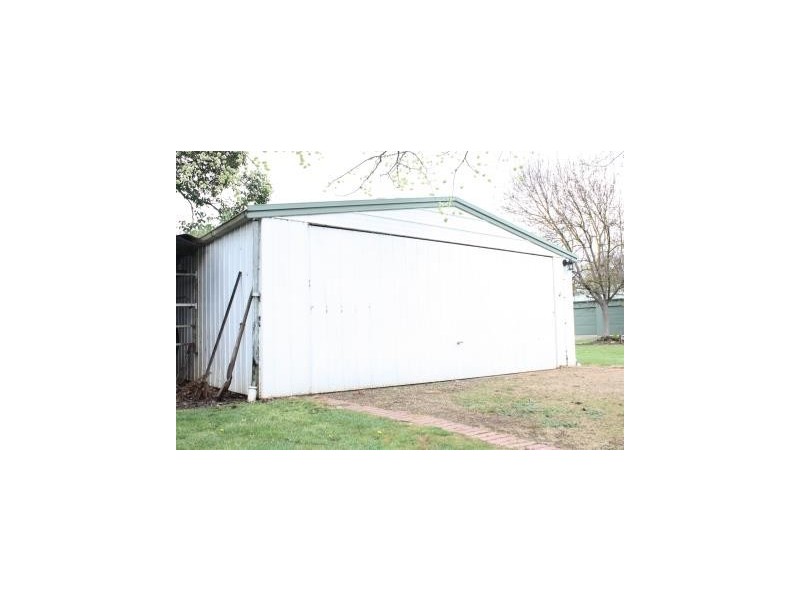 77 Church Street, Corowa NSW 2646