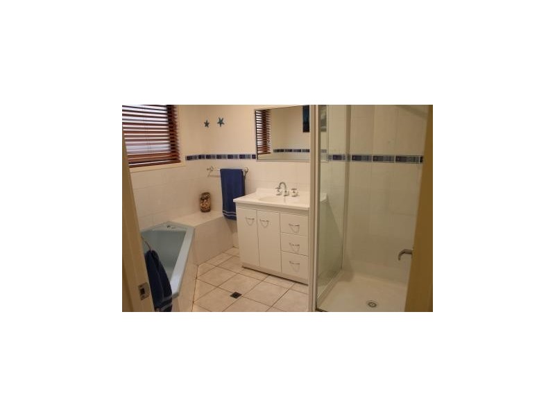 49 Beryl Drive, Corowa NSW 2646