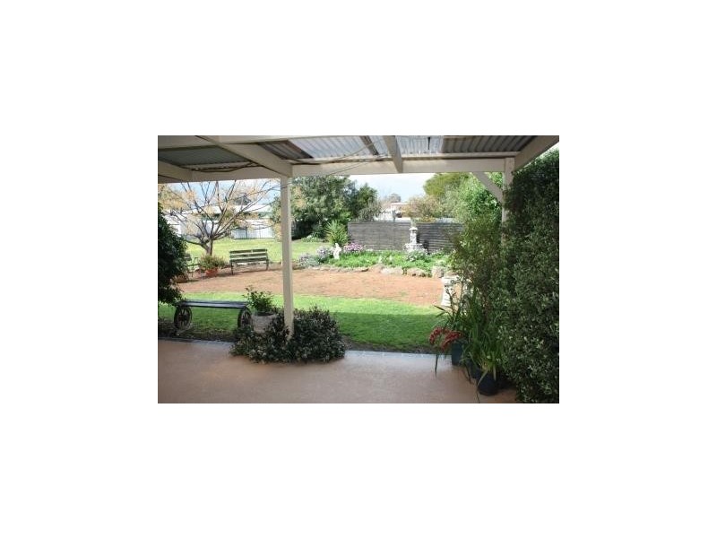 202 Adam Street, Corowa NSW 2646