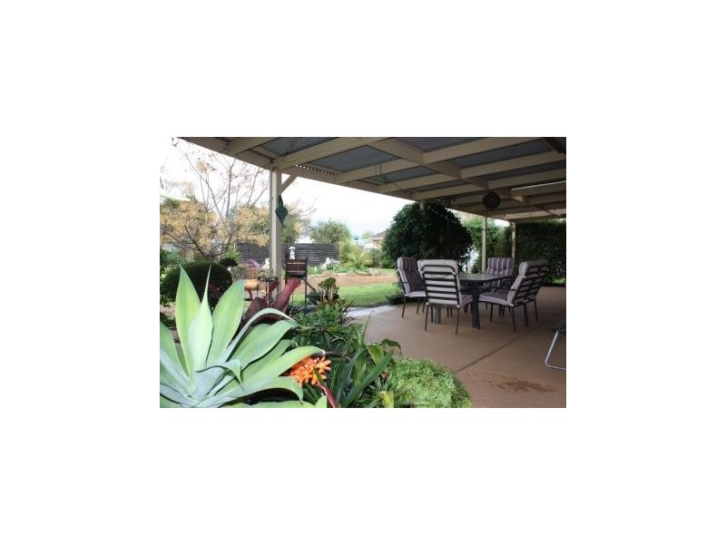 202 Adam Street, Corowa NSW 2646