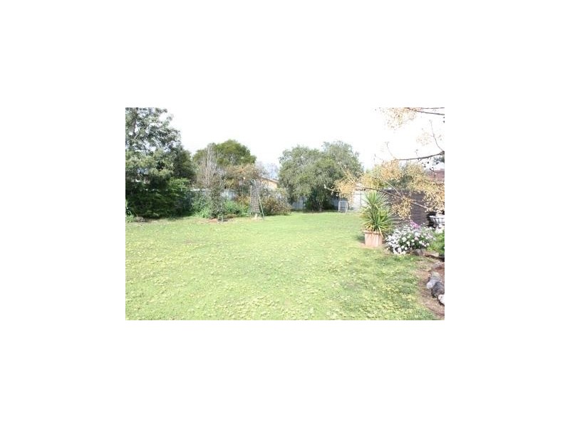 202 Adam Street, Corowa NSW 2646