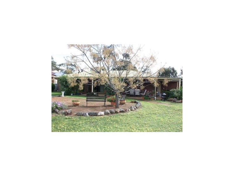 202 Adam Street, Corowa NSW 2646