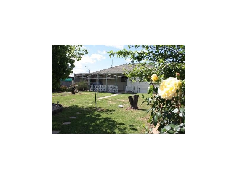 299 Honour Avenue, Corowa NSW 2646
