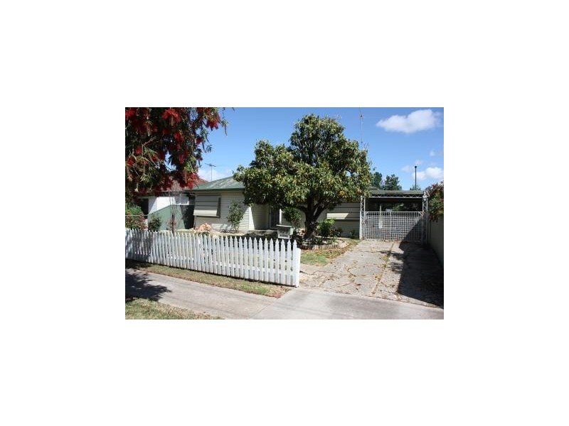 299 Honour Avenue, Corowa NSW 2646