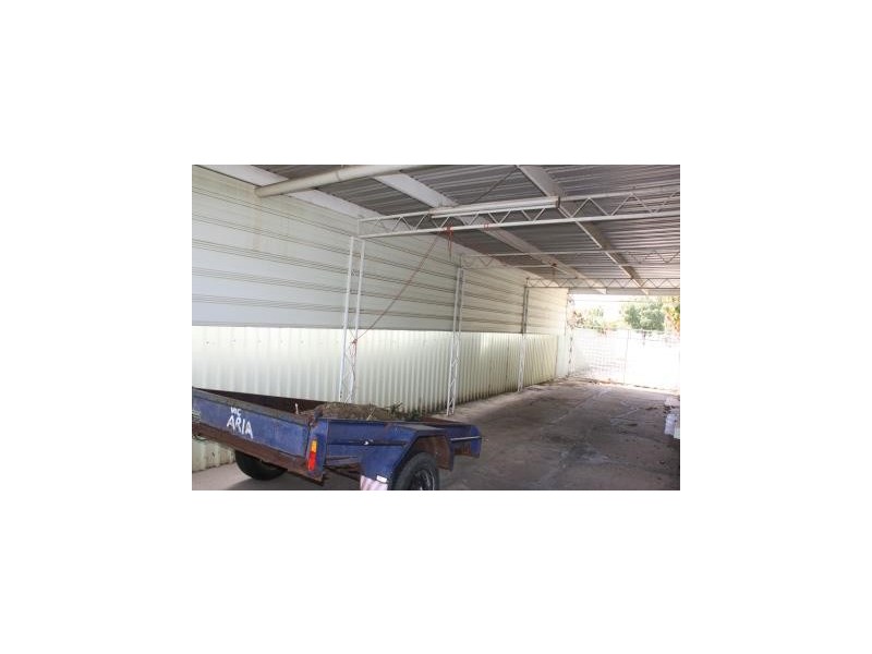 299 Honour Avenue, Corowa NSW 2646