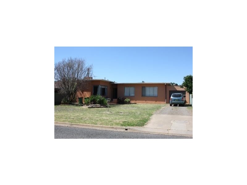 5 McDonald Avenue, Corowa NSW 2646
