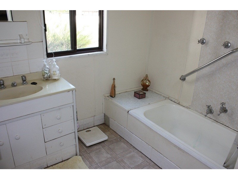 22 Bow Street, Corowa NSW 2646