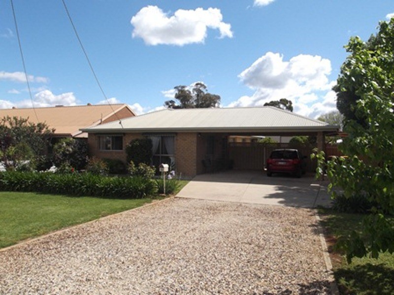 107 Hume Street, Corowa NSW 2646