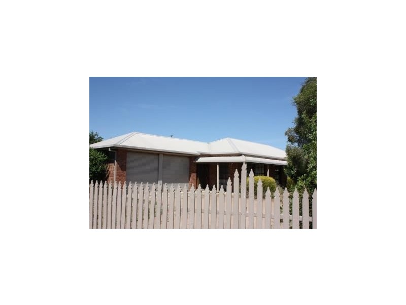 235 Church Street, Corowa NSW 2646