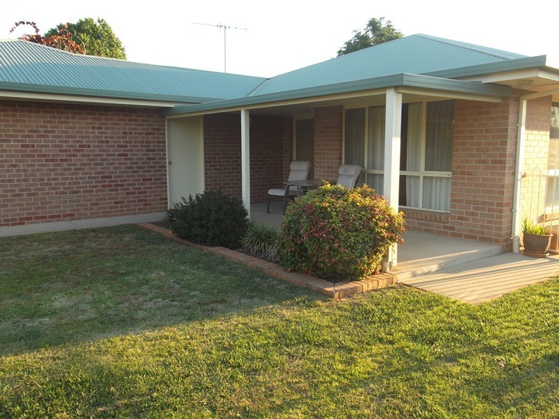 9 Andyanna Crescent, Corowa NSW 2646