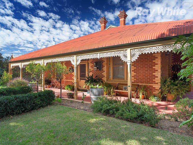 38 Albert Street, Corowa NSW 2646