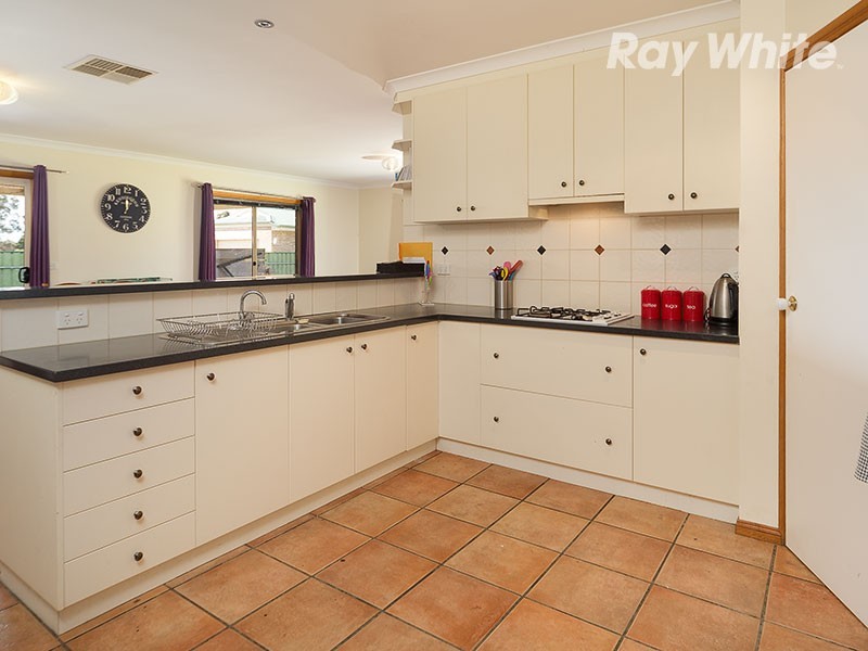 27 Pinot Crescent, Corowa NSW 2646