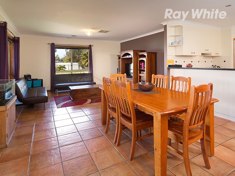 27 Pinot Crescent, Corowa NSW 2646