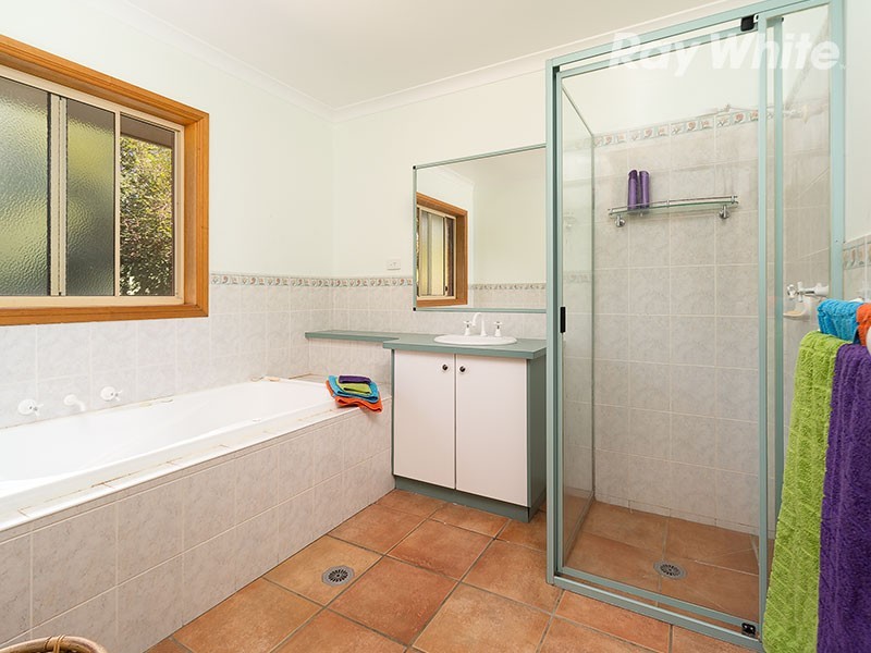 27 Pinot Crescent, Corowa NSW 2646