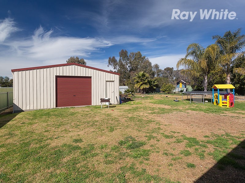 27 Pinot Crescent, Corowa NSW 2646