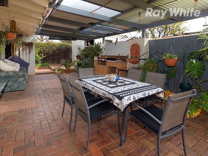 14 Arnott Street, Corowa NSW 2646