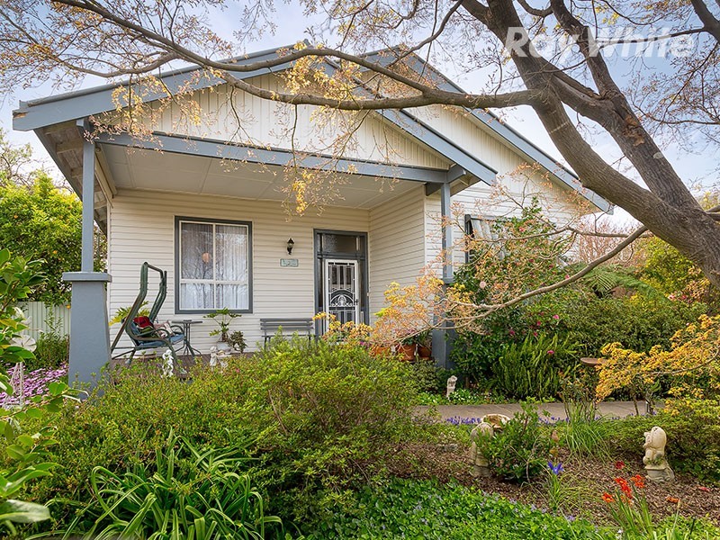 14 Arnott Street, Corowa NSW 2646