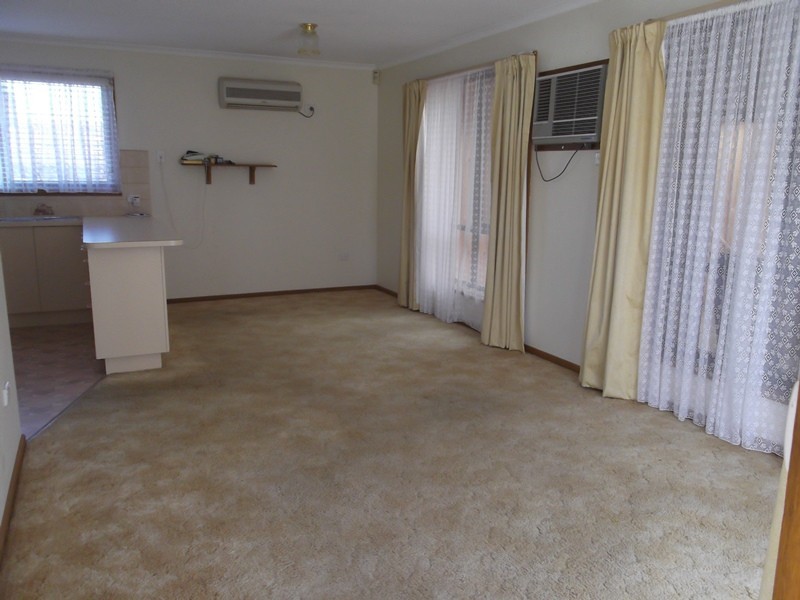 2/27 Gallipoli Street, Corowa NSW 2646