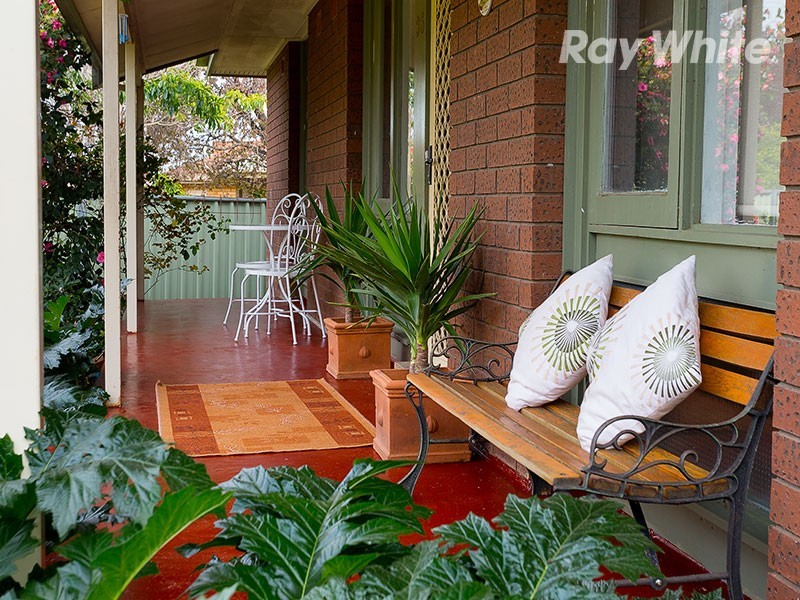 96 Redlands Road, Corowa NSW 2646