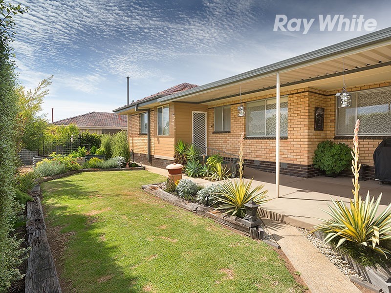 42 Redlands Road, Corowa NSW 2646
