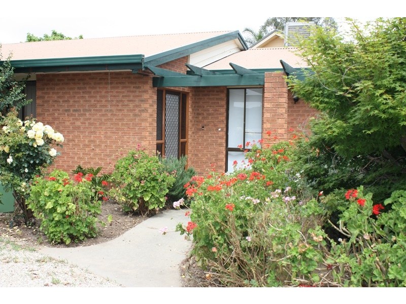 228 Adams Street, Corowa NSW 2646