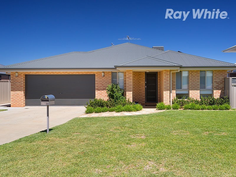 25 Chisnall Street, Corowa NSW 2646