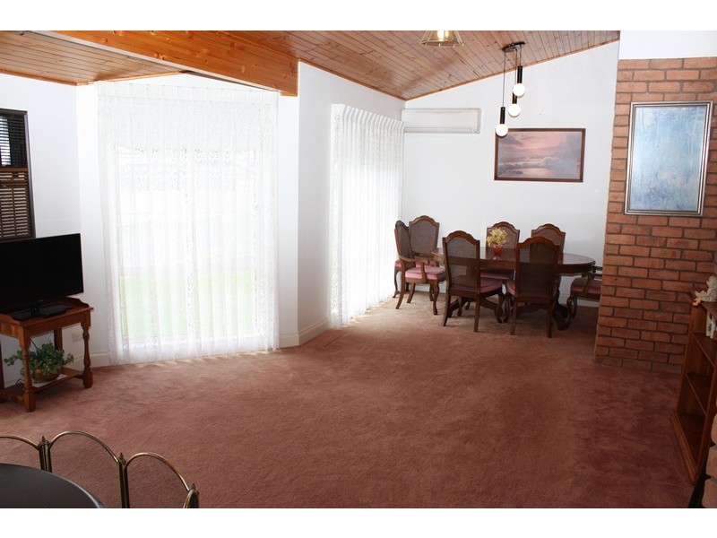 37 Birdwood Street, Corowa NSW 2646