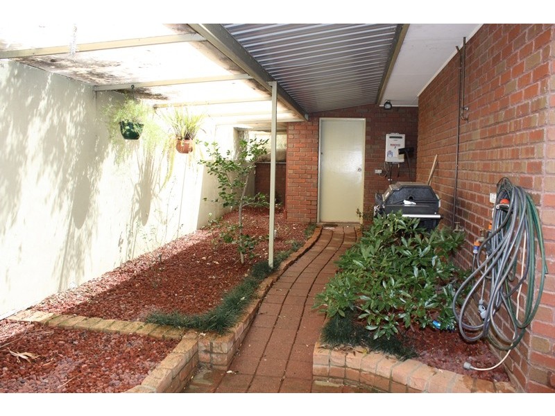 37 Birdwood Street, Corowa NSW 2646