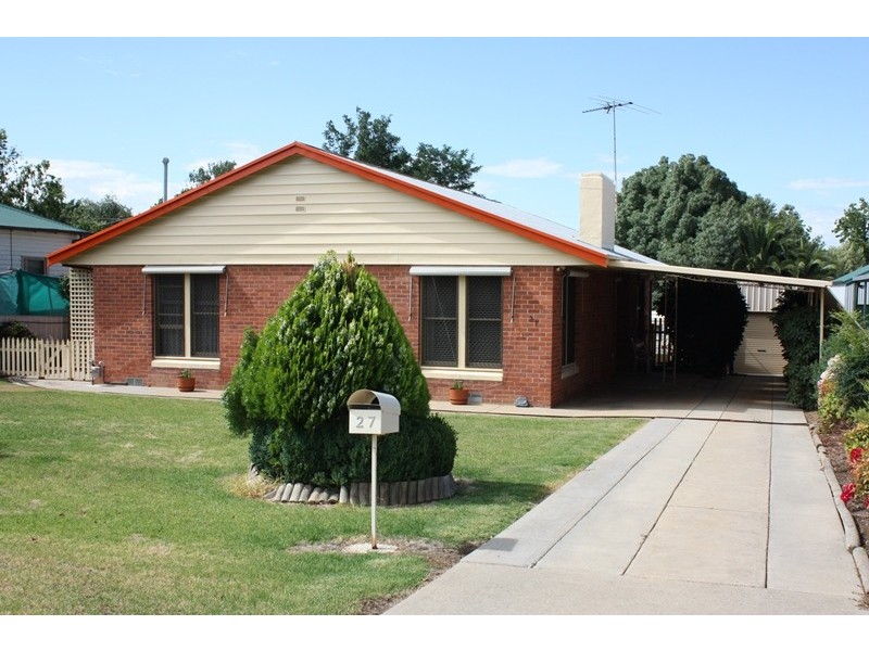 27 Birdwood Street, Corowa NSW 2646