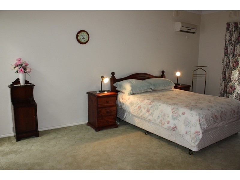 27 Birdwood Street, Corowa NSW 2646