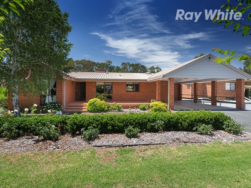 242 River Street, Corowa NSW 2646